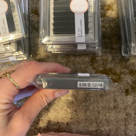 lot of TDANCE lash extensions easy fan - Picture 6 of 7